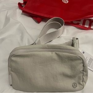 LULULEMON EVERYWHERE BELT BAG